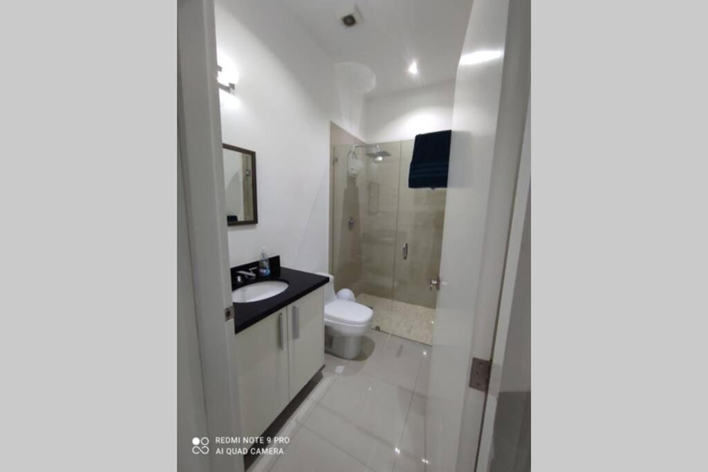 מזטלן Condominio Torre Eme Frente Al Malecon Vista A La Ciudad Con Alberca Y Algo Al Mar Gimnacio מראה חיצוני תמונה